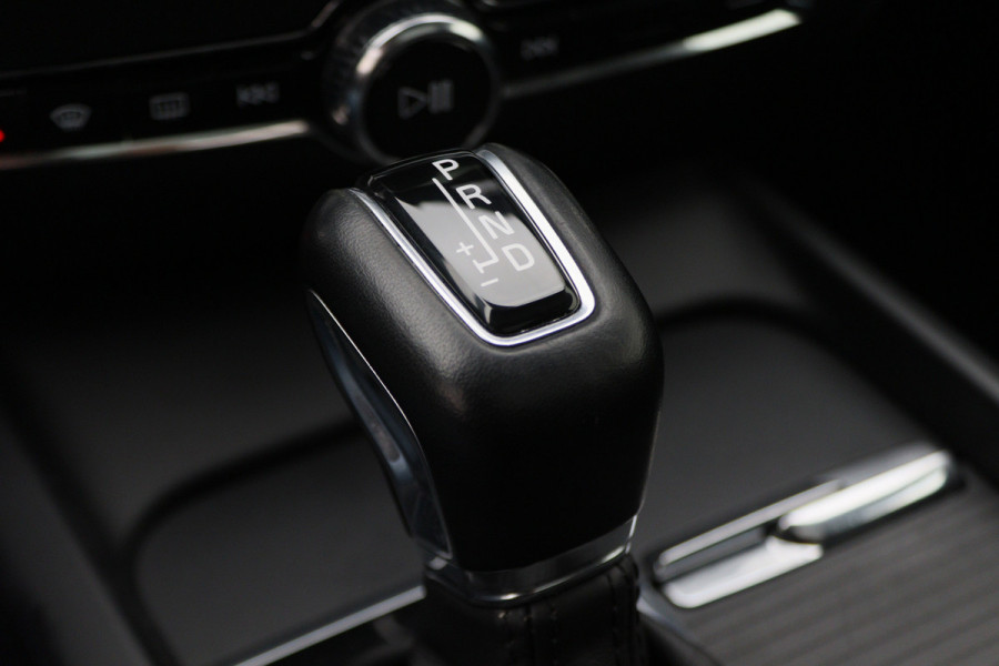 Volvo V60 2.0 T4 Momentum Pro
