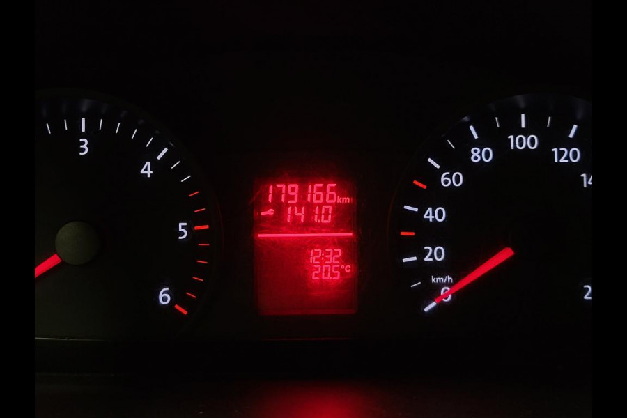 Volkswagen Crafter 2.0TDI L2/H2 3500kg Trekgewicht Euro 6!