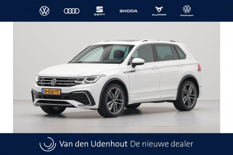 Volkswagen Tiguan 1.5 TSI 150pk DSG R-Line Business+ Panorama Navigatie Wegkl. trekhaak Camera 13