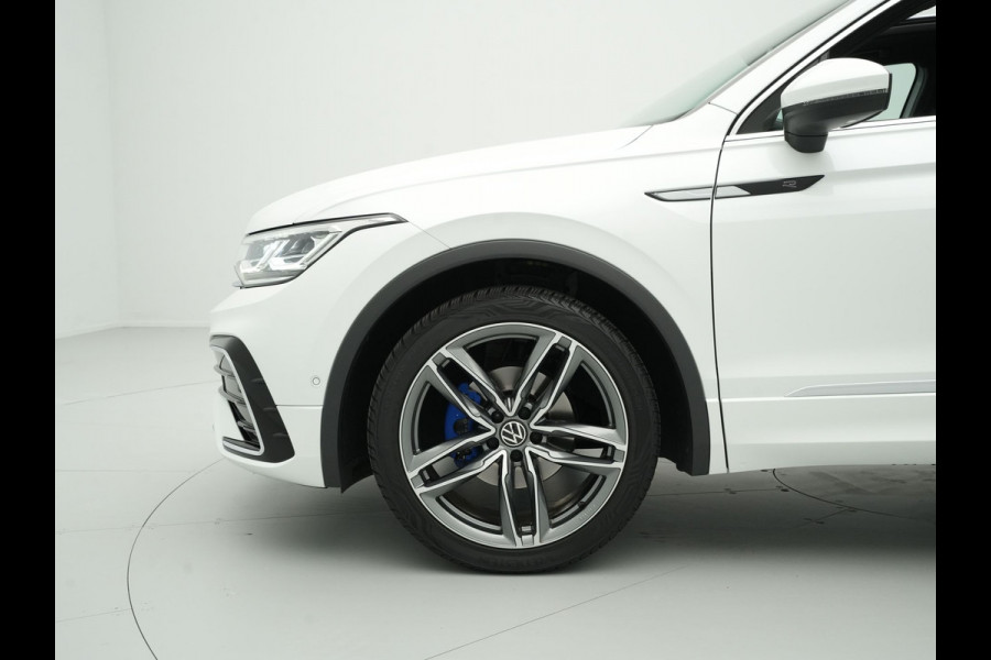 Volkswagen Tiguan 1.5 TSI 150pk DSG R-Line Business+ Panorama Navigatie Wegkl. trekhaak Camera 13