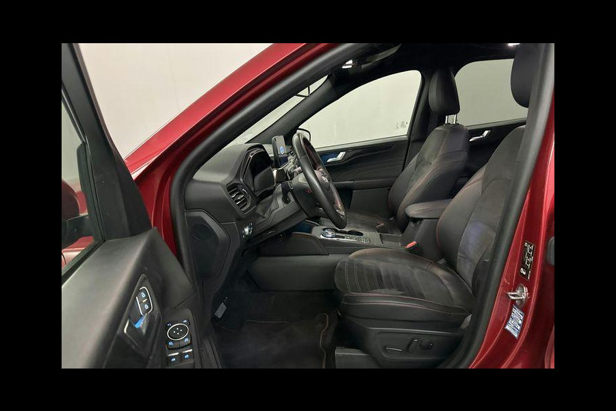 Ford Kuga 2.5 PHEV ST-Line X 225pk | Panoramadak | Driver Assistance Pack | Technology Pack | Wegklapbare Trekhaak | Winterpack | 1.500kg Trekgewicht
