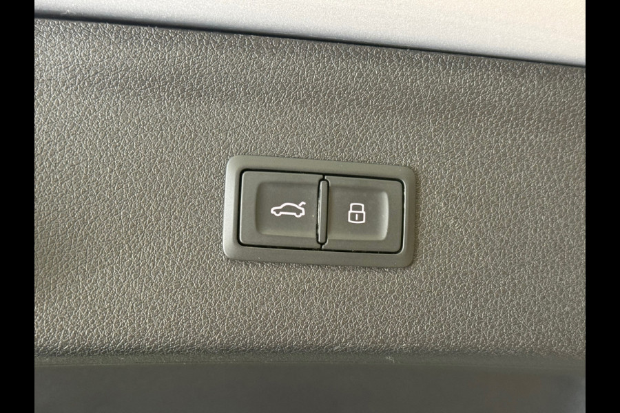 Audi Q3 1.4 TFSI CoD Sport CRUISE CONTROL AUTOMAAT AIRCO STOELVERWARMING DODEHOEKBEWAKING NAVI PARKEERSENSOREN