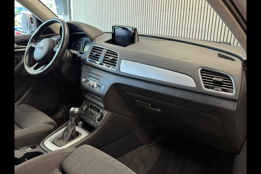 Audi Q3 1.4 TFSI CoD Sport CRUISE CONTROL AUTOMAAT AIRCO STOELVERWARMING DODEHOEKBEWAKING NAVI PARKEERSENSOREN
