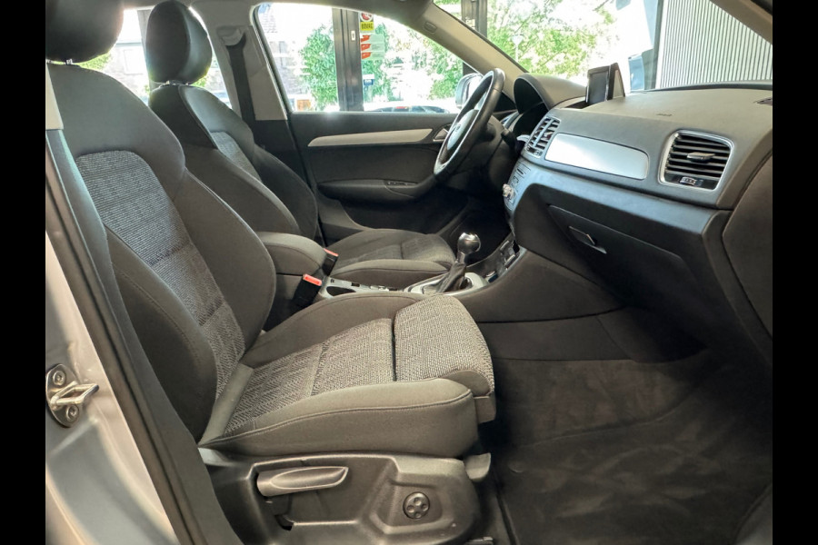 Audi Q3 1.4 TFSI CoD Sport CRUISE CONTROL AUTOMAAT AIRCO STOELVERWARMING DODEHOEKBEWAKING NAVI PARKEERSENSOREN