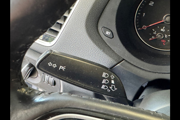 Audi Q3 1.4 TFSI CoD Sport CRUISE CONTROL AUTOMAAT AIRCO STOELVERWARMING DODEHOEKBEWAKING NAVI PARKEERSENSOREN