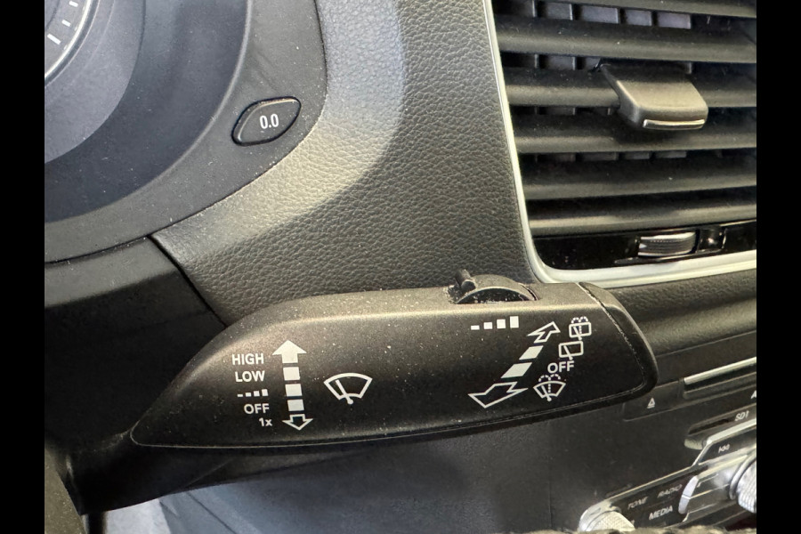 Audi Q3 1.4 TFSI CoD Sport CRUISE CONTROL AUTOMAAT AIRCO STOELVERWARMING DODEHOEKBEWAKING NAVI PARKEERSENSOREN