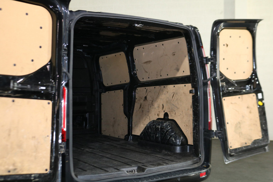 Ford Transit Custom 2.0 TDci L2 H1 Sport Airco Navigatie Camera 2.8T Trekhaak