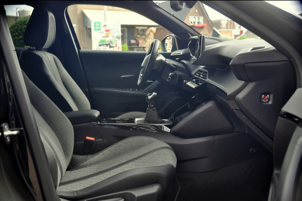 Peugeot 2008 1.2 PureTech 100 Allure | 360 Gr Camera | Navi | ACC | Zeer nette staat!