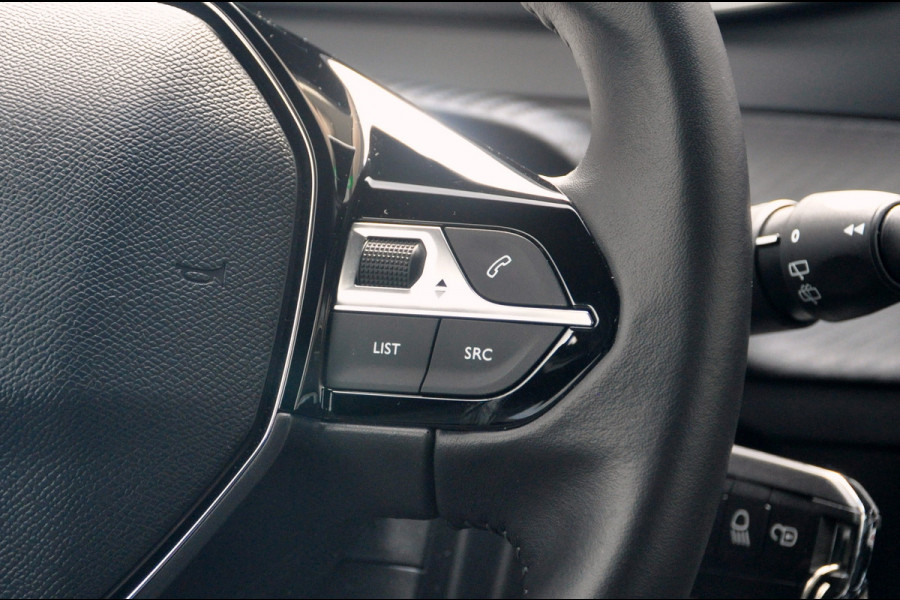 Peugeot 2008 1.2 PureTech 100 Allure | 360 Gr Camera | Navi | ACC | Zeer nette staat!
