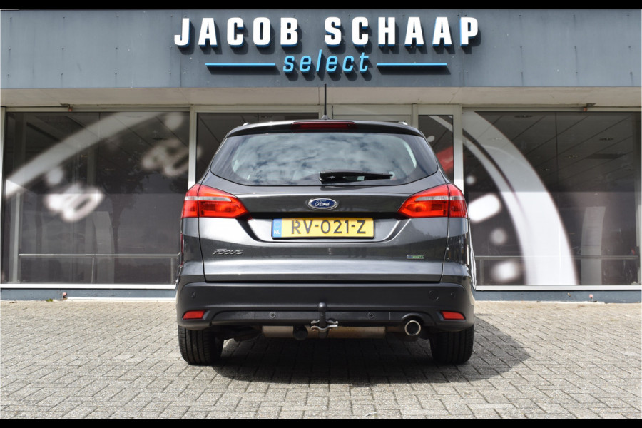 Ford Focus Wagon 1.5 150pk Titanium / Carplay / Navigatie / Keyless / PDC v+a / Trekhaak