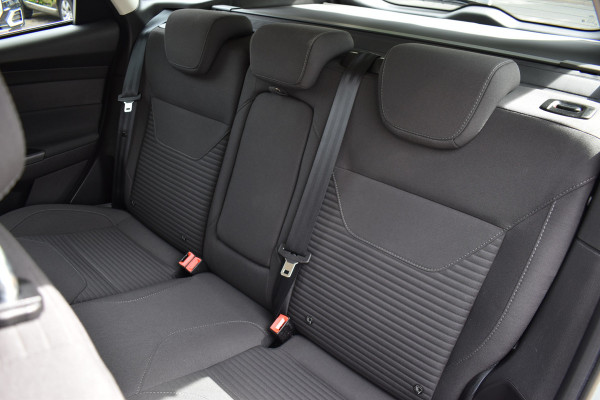 Ford Focus Wagon 1.5 150pk Titanium / Carplay / Navigatie / Keyless / PDC v+a / Trekhaak