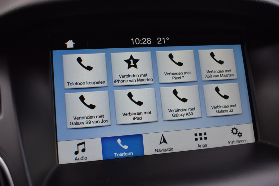 Ford Focus Wagon 1.5 150pk Titanium / Carplay / Navigatie / Keyless / PDC v+a / Trekhaak