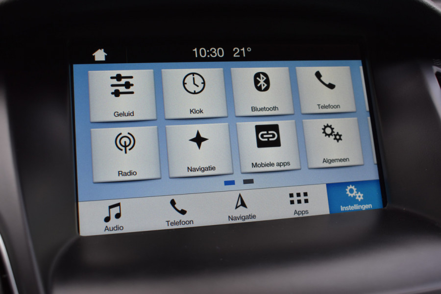 Ford Focus Wagon 1.5 150pk Titanium / Carplay / Navigatie / Keyless / PDC v+a / Trekhaak