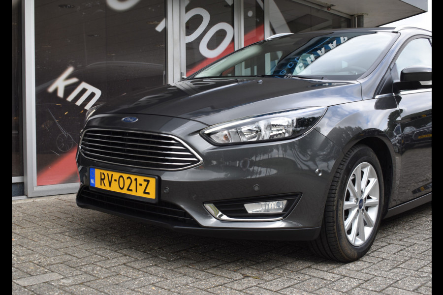 Ford Focus Wagon 1.5 150pk Titanium / Carplay / Navigatie / Keyless / PDC v+a / Trekhaak