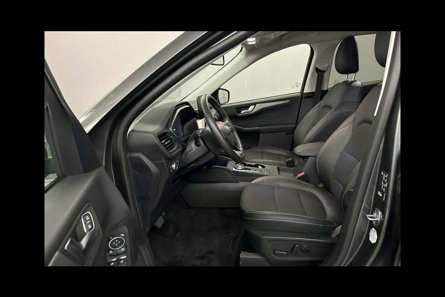 Ford Kuga 2.5 PHEV Titanium X 225pk | Winterpack | Afneembare Trekhaak | Technology Pack | Sync 3 Navigatie | 1.500kg Trekgewicht