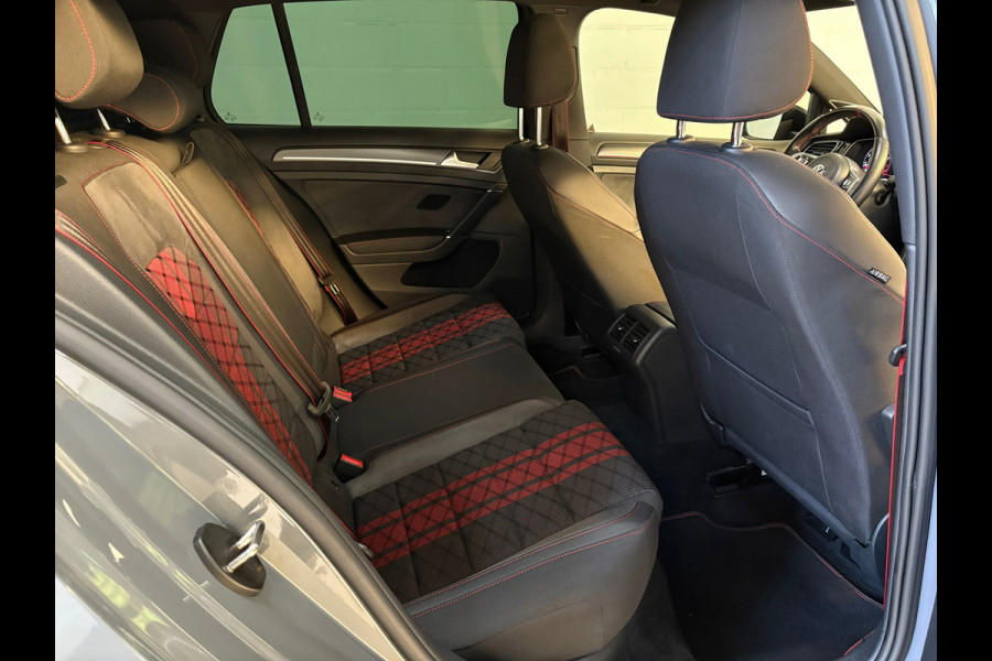 Volkswagen Golf 2.0 TSI GTI TCR/PANO/Keyless/Cam/Sfeerverlichting