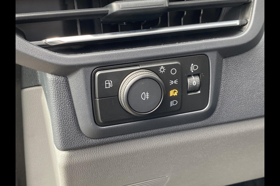 Ford Transit Custom 340 2.5 PHEV L2H1 Limited 233pk | Kombi | Incl. BTW/BPM | Dubbele zijschuifdeur | Privacy Glass | Inklapbare trekhaak | 17 inch lichtmetalen velgen | Driver Assistance Pack Premium | Verwarmbaar stuurwiel