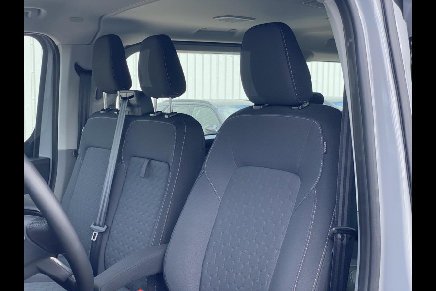 Ford Transit Custom 340 2.5 PHEV L2H1 Limited 233pk | Kombi | Incl. BTW/BPM | Dubbele zijschuifdeur | Privacy Glass | Inklapbare trekhaak | 17 inch lichtmetalen velgen | Driver Assistance Pack Premium | Verwarmbaar stuurwiel