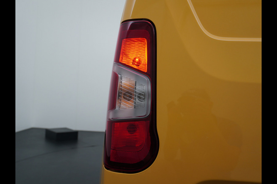 Opel Combo 1.5CDTI EURO6 9x Op voorraad! 3-Persoons Airco Cruise Control Bluetooth Elektr.ramen Elektr.spiegels+Verwarmd Centr.Vergr+ab. L1 Schuifdeur Betonplex vloer Lat om Lat betimmering