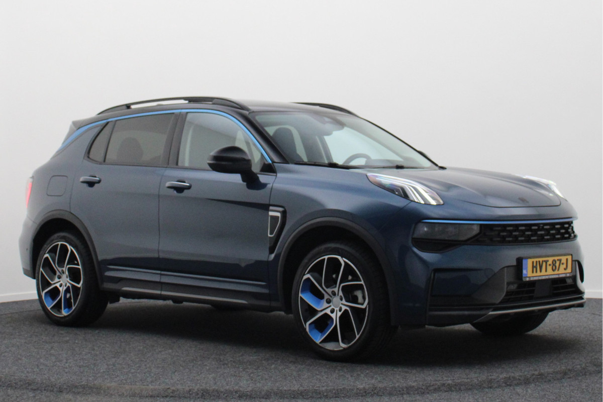 Lynk & Co 01 1.5 Plug-in Hybrid Automaat Two-Tone, 360° Camera, Panoramadak, ACC, Keyless, Navigatie, PDC, LED, 20''