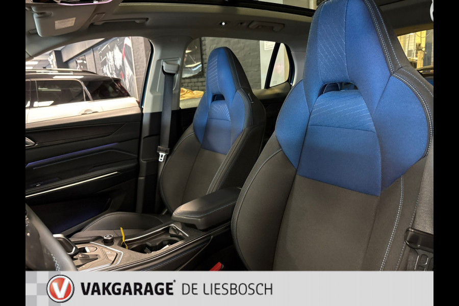 Lynk & Co 01 1.5 modeljaar 2023 prijs rijklaar ! Infinity / 360camera / Panorama-dak / apple carplay