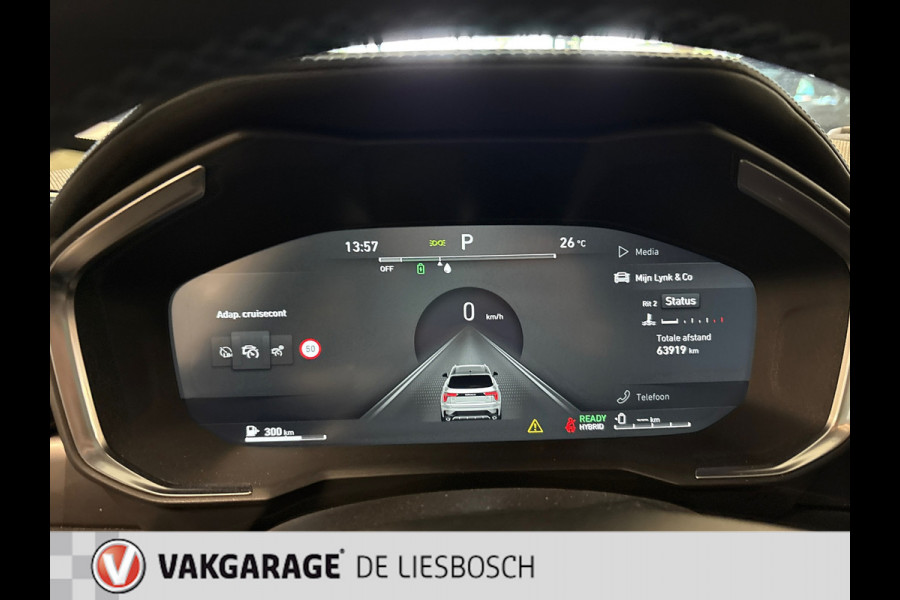 Lynk & Co 01 1.5 modeljaar 2023 prijs rijklaar ! Infinity / 360camera / Panorama-dak / apple carplay