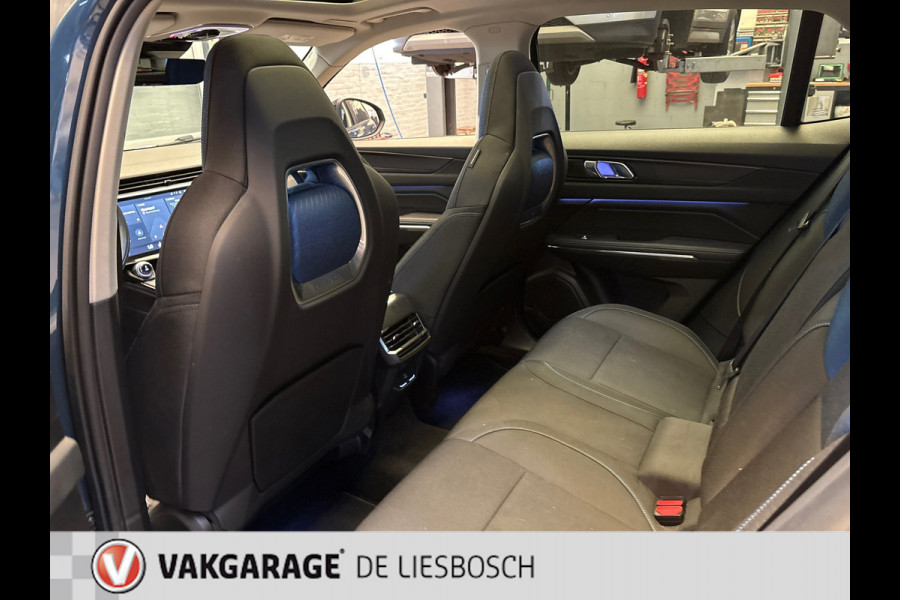 Lynk & Co 01 1.5 modeljaar 2023 prijs rijklaar ! Infinity / 360camera / Panorama-dak / apple carplay