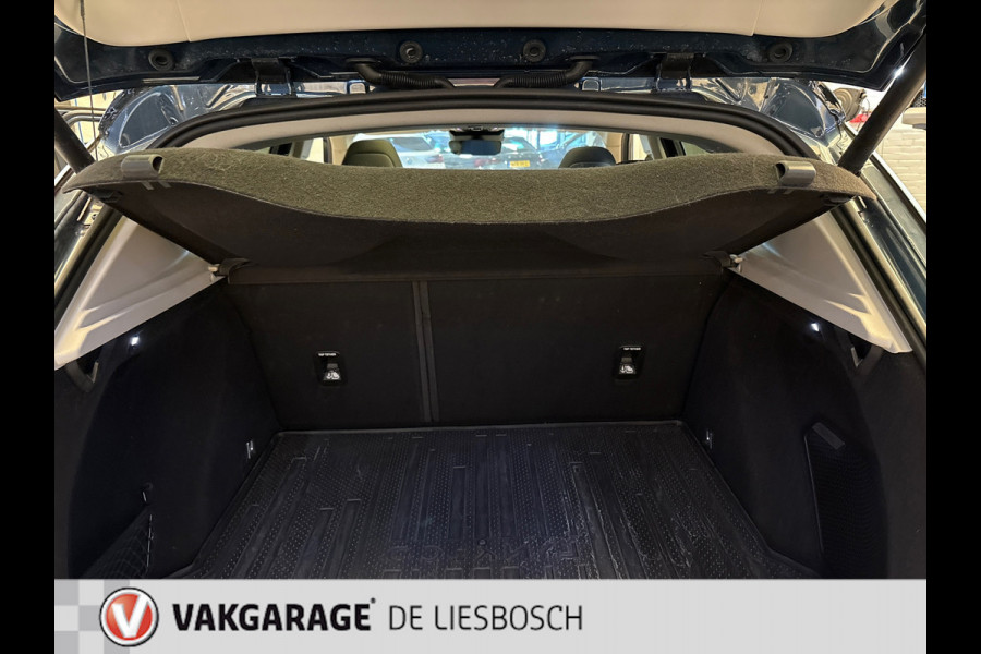 Lynk & Co 01 1.5 modeljaar 2023 prijs rijklaar ! Infinity / 360camera / Panorama-dak / apple carplay