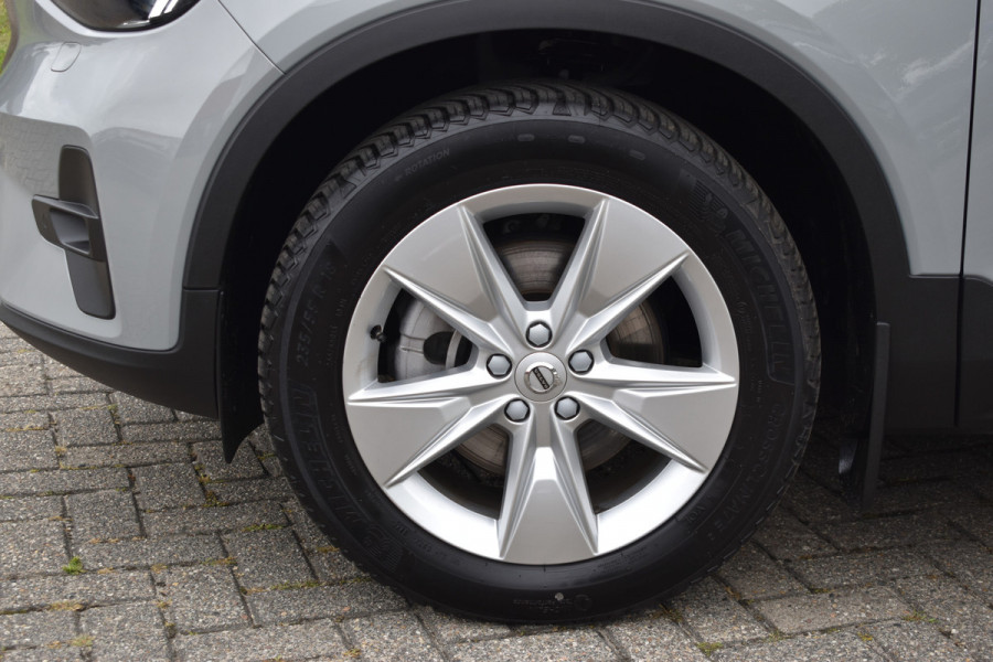 Volvo XC40 B4 211PK Automaat Core Bright Trekhaak | ACC | Blis | Camera | Stoelverwarming