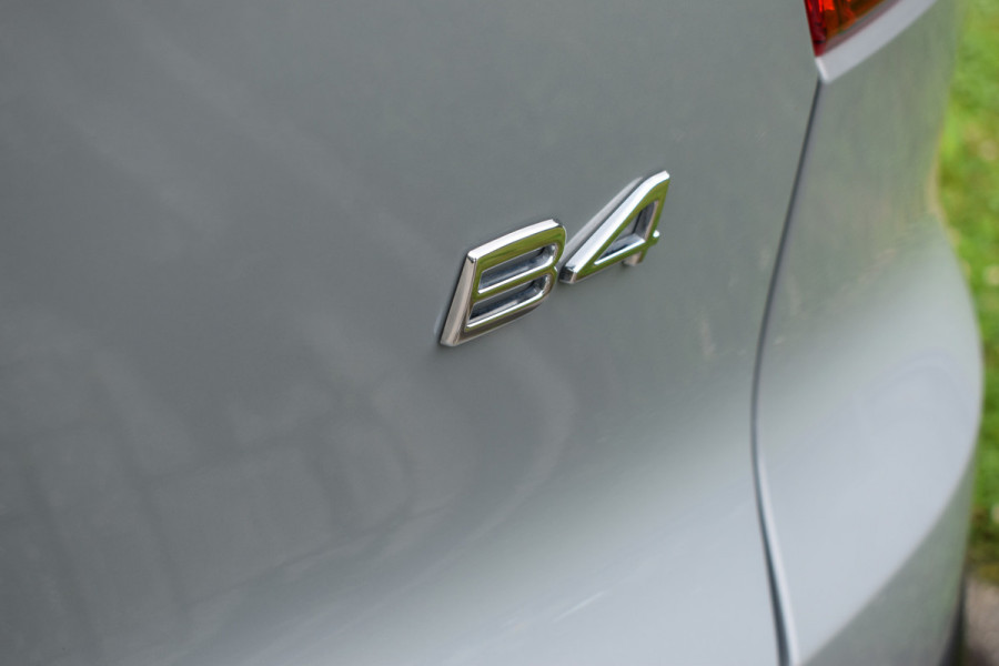 Volvo XC40 B4 211PK Automaat Core Bright Trekhaak | ACC | Blis | Camera | Stoelverwarming