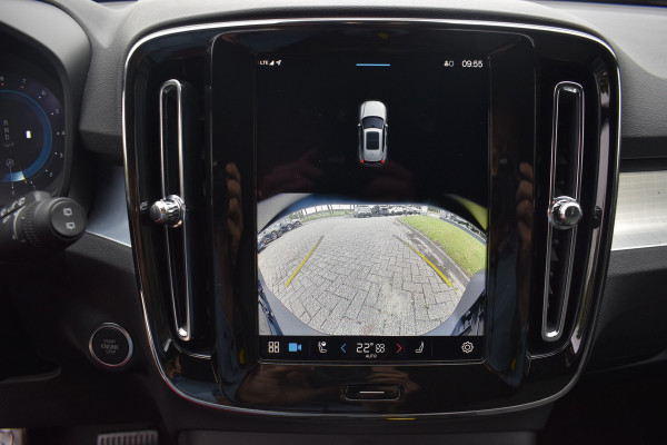 Volvo XC40 B4 211PK Automaat Core Bright Trekhaak | ACC | Blis | Camera | Stoelverwarming