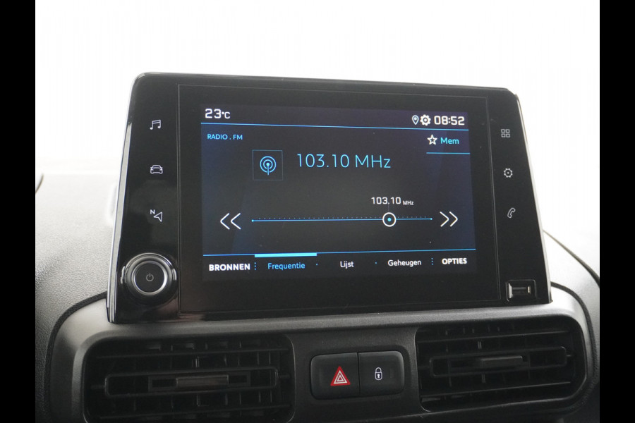 Peugeot Partner 1.5 BlueHDI Premium Euro 6 Navi PDC Apple Carplay Android Mirror-Link Airco Cruise Control Bluetooth Led PDC Connected services Betonplex Lat om Lat betimmering Schuifdeur Wifi 1e Eigenaar Euro 6