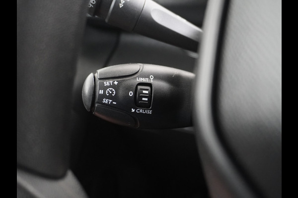Peugeot Partner 1.5 BlueHDI Premium Euro 6 Navi PDC Apple Carplay Android Mirror-Link Airco Cruise Control Bluetooth Led PDC Connected services Betonplex Lat om Lat betimmering Schuifdeur Wifi 1e Eigenaar Euro 6