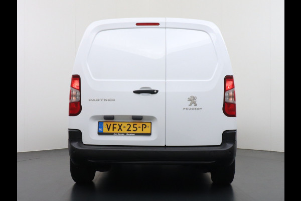 Peugeot Partner 1.5 BlueHDI Premium Euro 6 Navi PDC Apple Carplay Android Mirror-Link Airco Cruise Control Bluetooth Led PDC Connected services Betonplex Lat om Lat betimmering Schuifdeur Wifi 1e Eigenaar Euro 6