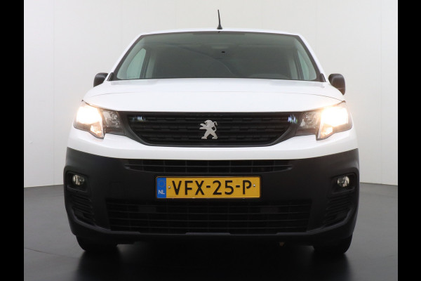 Peugeot Partner 1.5 BlueHDI Premium Euro 6 Navi PDC Apple Carplay Android Mirror-Link Airco Cruise Control Bluetooth Led PDC Connected services Betonplex Lat om Lat betimmering Schuifdeur Wifi 1e Eigenaar Euro 6