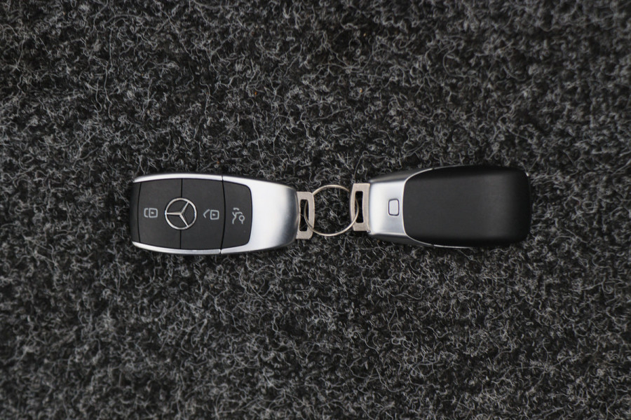 Mercedes-Benz GLE 350 e 4MATIC Premium Plus AMG Line Panoramadak, Luchtvering, Burmester, Head-Up, Distronic Plus, Trekhaak, 22"