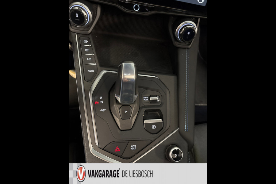 Lynk & Co 01 1.5 modeljaar 2023 prijs rijklaar ! Infinity / 360camera / Panorama-dak / apple carplay