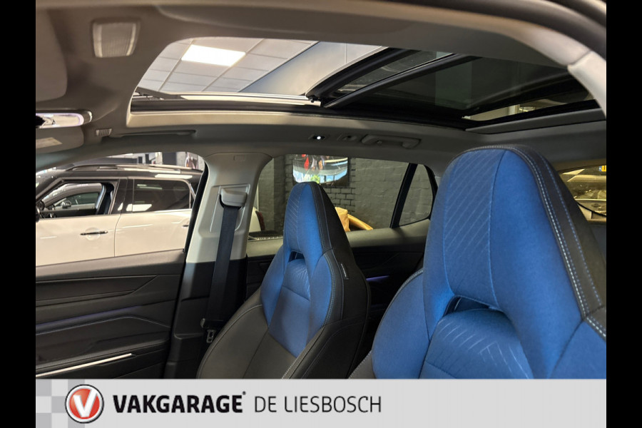 Lynk & Co 01 1.5 modeljaar 2023 prijs rijklaar ! Infinity / 360camera / Panorama-dak / apple carplay