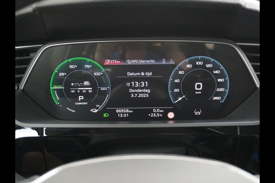 Audi e-tron 55 Quattro 408pk 95kWh Luchtvering Adaptive-Cruise Apple Carplay Android Trekhaak Elektr.Stoel+Leder+Verwarmd+Geheugen Lmv 21" C Keyless Audi sound system Lane-Assist Audi-smartphone-interface Rijstrooksensor Wifi Fase 3 Laden Origineel Nederlandse auto Nieuwprijs €90.527,-
