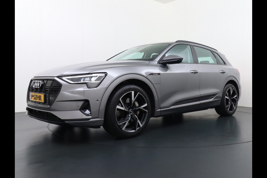 Audi e-tron 55 Quattro 408pk 95kWh Luchtvering Adaptive-Cruise Apple Carplay Android Trekhaak Elektr.Stoel+Leder+Verwarmd+Geheugen Lmv 21" C Keyless Audi sound system Lane-Assist Audi-smartphone-interface Rijstrooksensor Wifi Fase 3 Laden Origineel Nederlandse auto Nieuwprijs €90.527,-