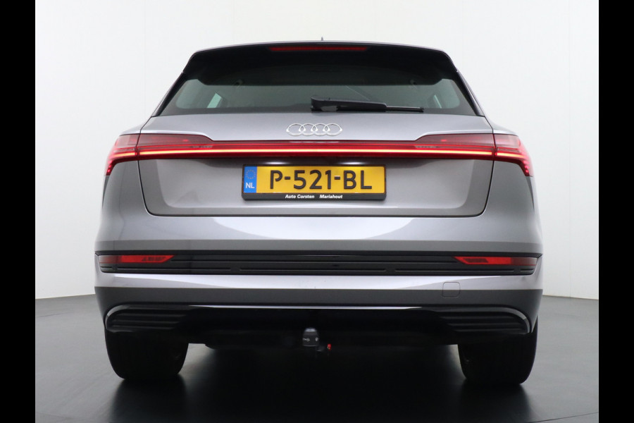 Audi e-tron 55 Quattro 408pk 95kWh Luchtvering Adaptive-Cruise Apple Carplay Android Trekhaak Elektr.Stoel+Leder+Verwarmd+Geheugen Lmv 21" C Keyless Audi sound system Lane-Assist Audi-smartphone-interface Rijstrooksensor Wifi Fase 3 Laden Origineel Nederlandse auto Nieuwprijs €90.527,-
