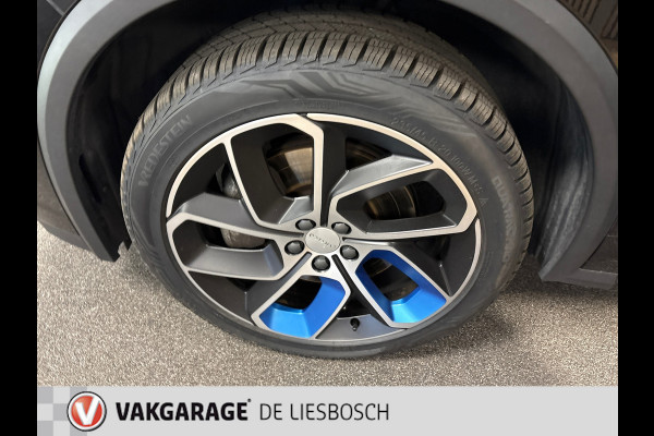 Lynk & Co 01 1.5 modeljaar 2023 prijs rijklaar ! Infinity / 360camera / Panorama-dak / apple carplay
