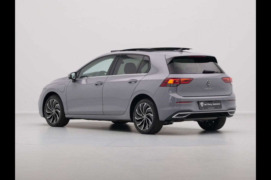 Volkswagen Golf 1.4 eHybrid 204pk Style Panorama Navigatie Camera Massage Demo RV
