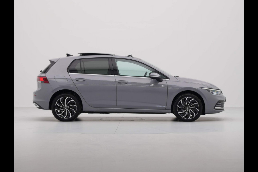 Volkswagen Golf 1.4 eHybrid 204pk Style Panorama Navigatie Camera Massage Demo RV