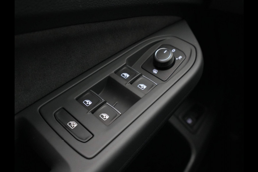 Volkswagen Golf 1.4 eHybrid 204pk Style Panorama Navigatie Camera Massage Demo RV