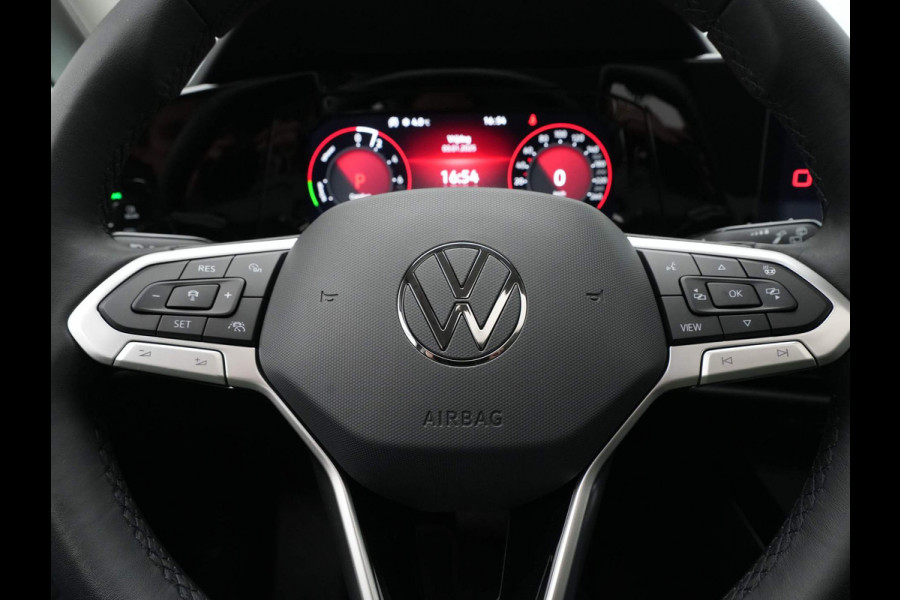 Volkswagen Golf 1.4 eHybrid 204pk Style Panorama Navigatie Camera Massage Demo RV
