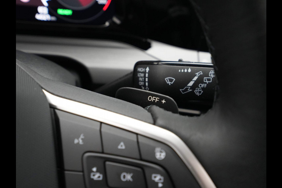 Volkswagen Golf 1.4 eHybrid 204pk Style Panorama Navigatie Camera Massage Demo RV