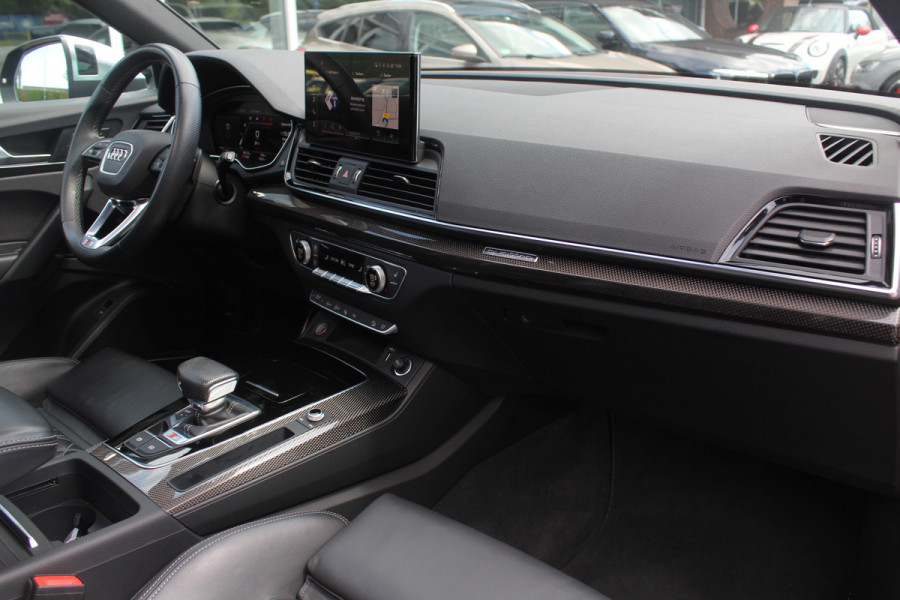 Audi SQ5 SPORTBACK 3.0 TDI quattro / Trekhaak / Panoramdak / 360Camera / Head-up / Keyless / 21'' / RS Seats / Luchtvering / B&O / Carbon intr. / Dodehoek / Stoelverwarming / DAB / ACC