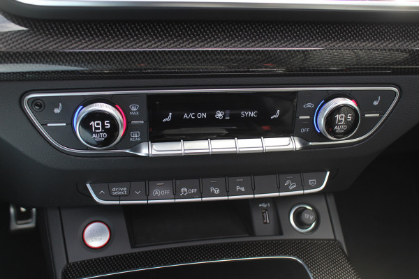 Audi SQ5 SPORTBACK 3.0 TDI quattro / Trekhaak / Panoramdak / 360Camera / Head-up / Keyless / 21'' / RS Seats / Luchtvering / B&O / Carbon intr. / Dodehoek / Stoelverwarming / DAB / ACC
