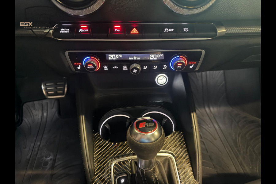 Audi RS3 Sportback 2.5 TFSI Quattro Pano/Carbon/RSZetels/Facelift/Keyless